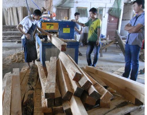 廣東-150方木多片鋸-加工現(xiàn)場