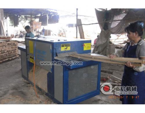 廣東省惠州市麻榨鎮(zhèn)--鋸桉木雜木現(xiàn)場